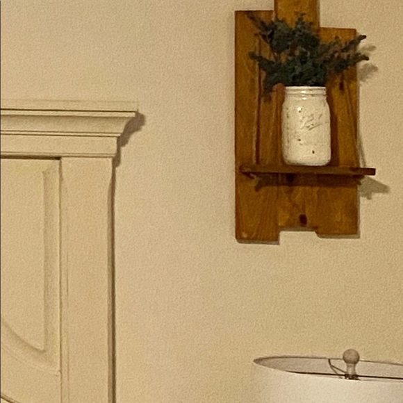 Rustic wall decor good for entry way or bedroom. - Picture 5 of 8